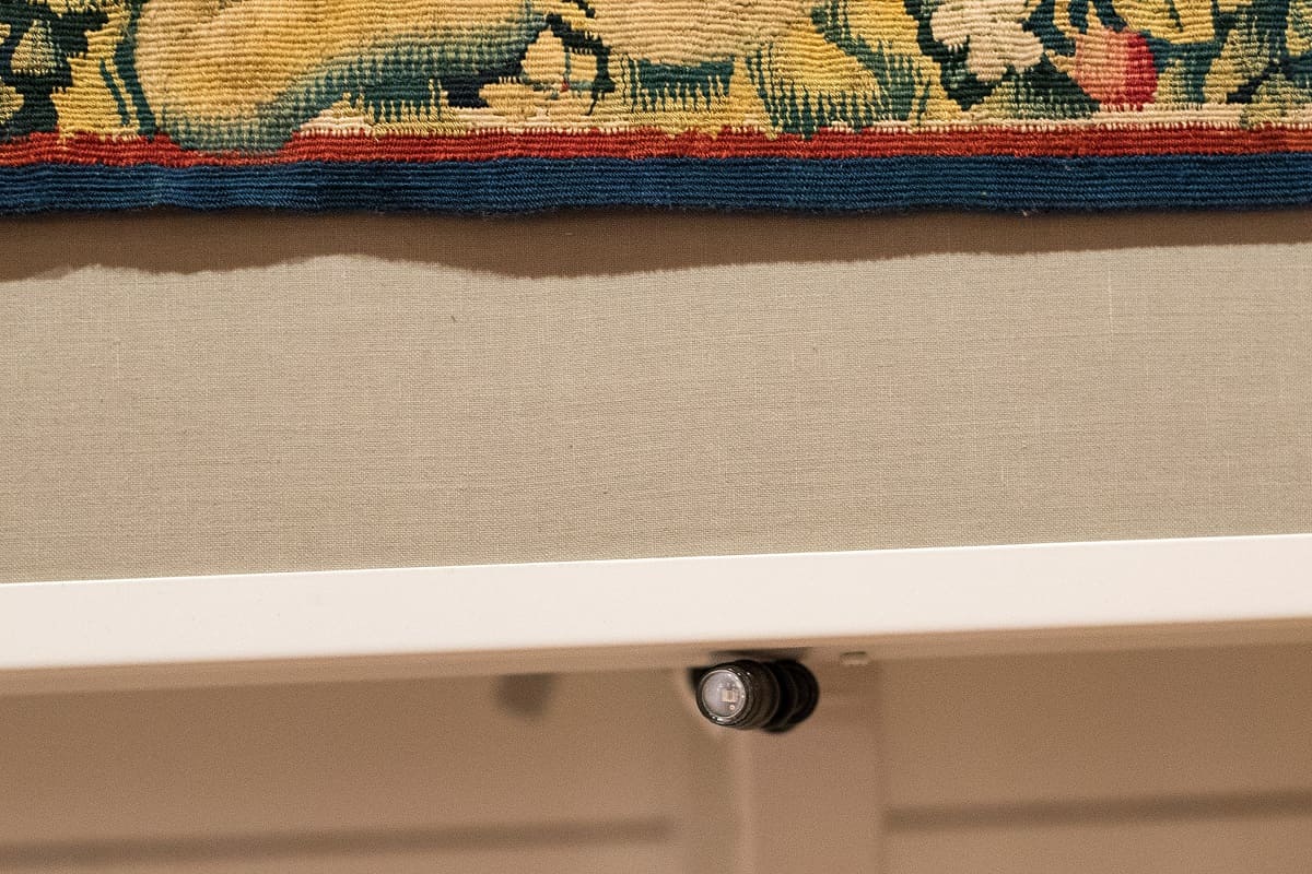 Only the light sensors are visible