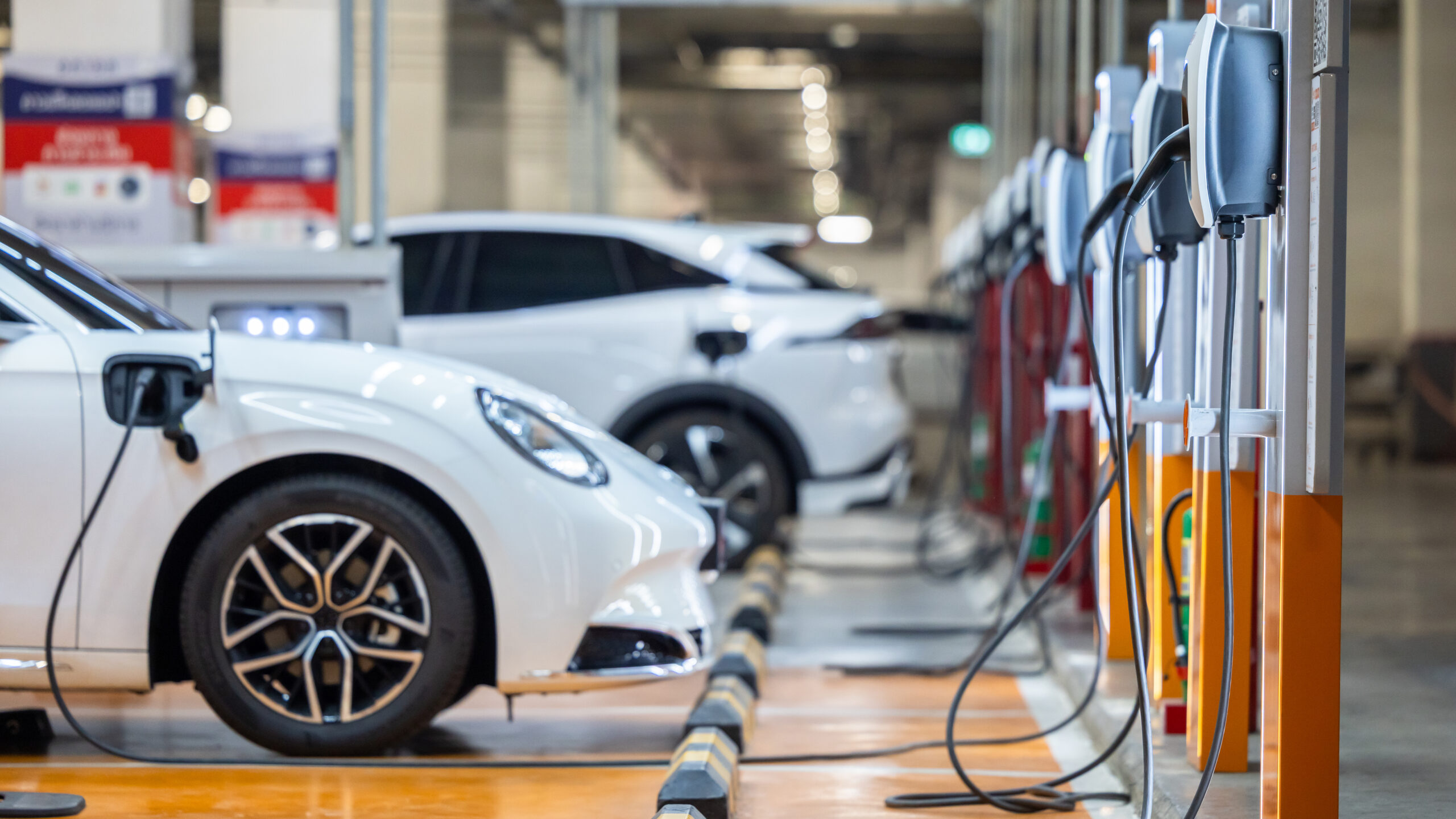 electric cars charging at a modern charging statio 2026 03 20 04 05 27 utc